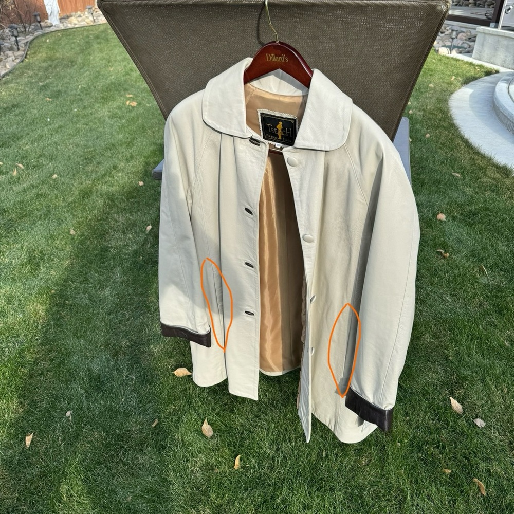 NWT Vintage Italian Leather Trench Coat - Picture 15 of 16
